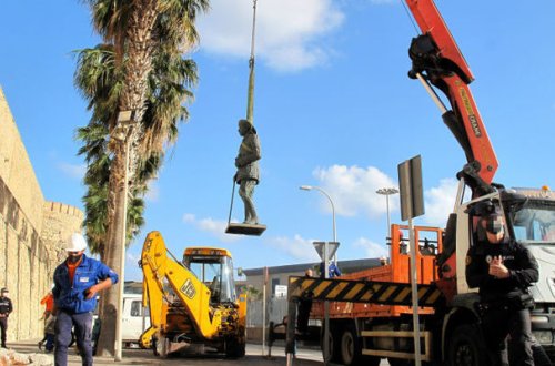 İspaniyada general Frankonun son heykəli sökülüb – FOTO