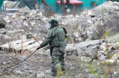 Армения потратила половину военного бюджета на минирование территорий Азербайджана