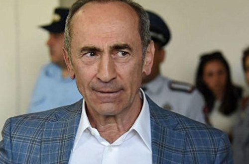 Köçəryan Paşinyanın devrilməsinə çağırır