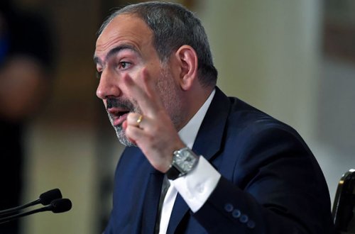 Paşinyan hakimiyyətdən getməsi tələbinə münasibət bildirdi