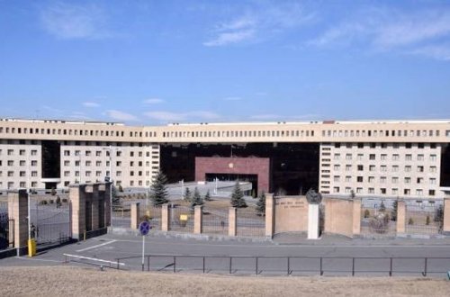 Ermənistan Müdafiə Nazirliyi Baş Qərargahın Paşinyanın istefası tələbini dəstəkləməyib
