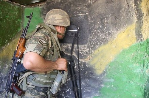 Hərbçilərin maaşlarına əlavələr ediləcək