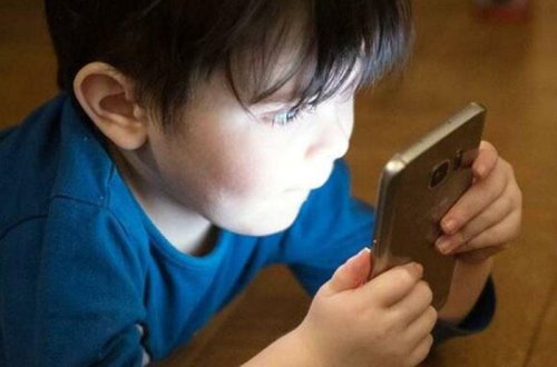 Cib telefonu uşaqlarda xərçəng xəstəliyi yaradır - XƏBƏRDARLIQ