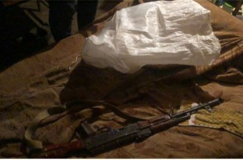 Cəlilabad sakinlərindən silah-sursat və narkotik maddə aşkarlandı - FOTO