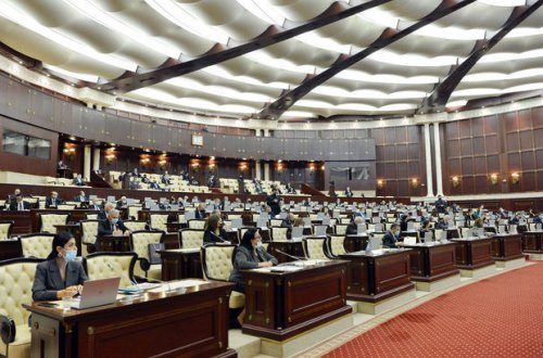 В этом месяце правительство отчитается перед депутатам Милли Меджлиса