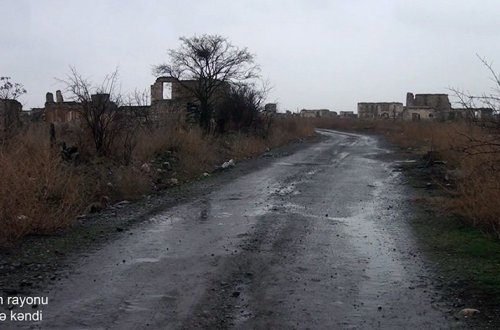 Минобороны Азербайджана показало село Гюллюджа Агдамского района, освобожденного от оккупации - ВИДЕО