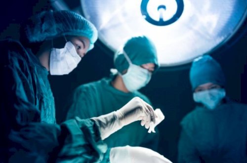 Dünyaca məşhur kişi qadın oldu - Fotolar