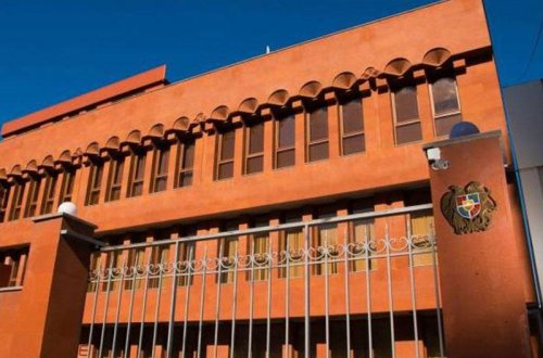 Ermənistan TŞ prezidenti Baş Qərargah rəisini istefaya göndərməyə çağırdı