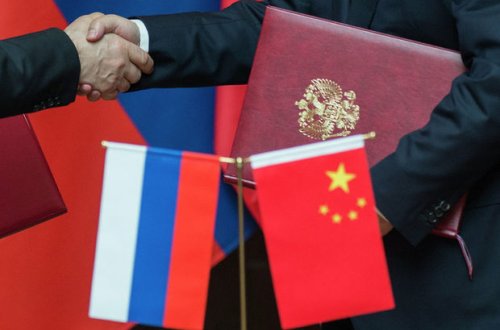 Çin Rusiya ilə münasibətlərin xüsusi əhəmiyyətinə diqqət çəkib