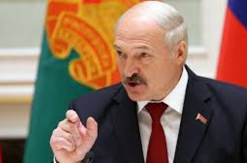 Lukaşenko oğlunu prezidentin köməkçisi vəzifəsindən azad edib