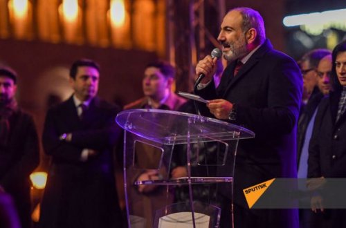 Paşinyan: “Oktyabr ayında Konstitusiyaya əlavə və dəyişikliklərlə bağlı referendum keçiriləcək”