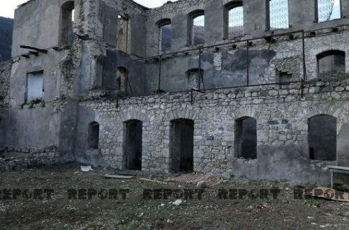 Ermənilərin Tuğ kəndində dağıtdıqları qədim bəy evləri - VİDEOREPORTAJ