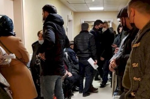 Mərkəzi Klinikada karantin qaydaları pozulur - FOTO
