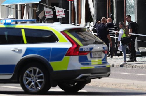 İsveçdə insanlara bıçaqlı hücum oldu - Yaralılar var