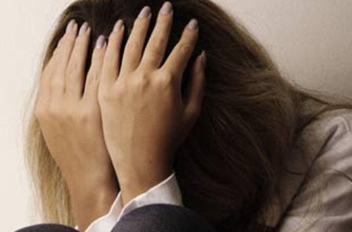 Qadını kolluğa aparıb cinsi əlaqəyə girmək istədi - Suqovuşanda iyrənc cinayət