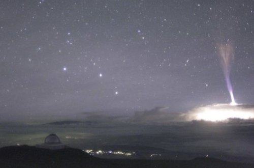 Уникальное фото молнии из синих струй и красных спрайтов получили астрономы США - ВИДЕО