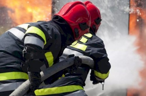 Binəqədidə məcburi köçkünlərin məskunlaşdığı yataqxana yanıb