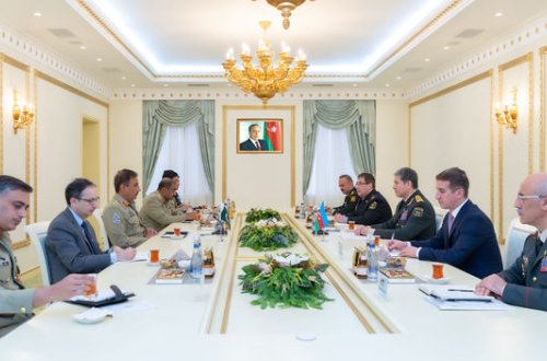 Vilayət Eyvazov Pakistanın Baş Qərargah rəisini qəbul edib