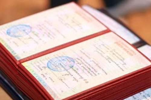 Ötən ay 70 diplom tanınmayıb