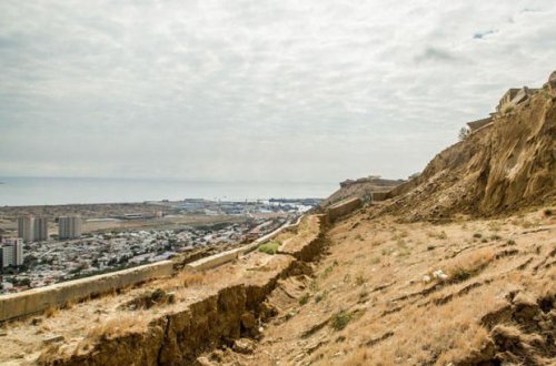Badamdarda yenidən torpaq sürüşməsi baş verdi - FOTO