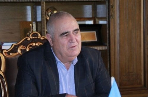 Şərurlu İsfəndiyarın restoranında dava - Müğənni aranı qatdı, aşığı vurdular