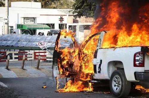 Meksikada siyasətçilər qətlə yetirilir