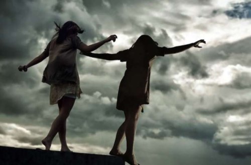 İntihar edən digər məktəbli qızın da fotosu YAYILDI - FOTO