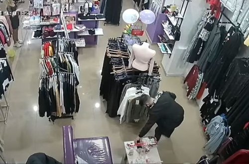 8 Martda hədiyyə əvəzinə oğurluq - ANBAAN VİDEO