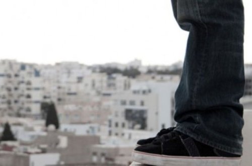 Gəncədə intihar etmək istəyən şəxs xilas edildi