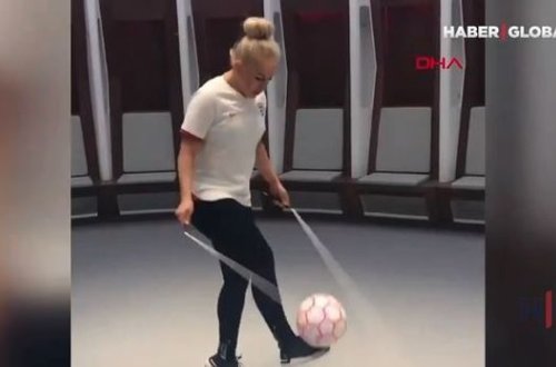 Xanım aparıcının topla hərəkətləri “Ginnesin Rekordlar Kitabı”na düşdü – VİDEO