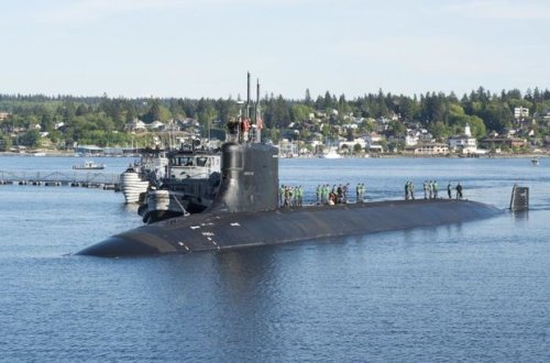 ABŞ-ın atom sualtı qayığı birələrin hücumuna məruz qalıb