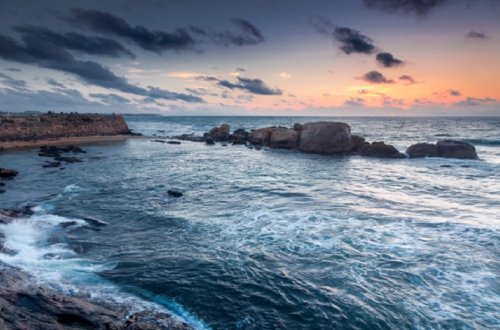 Alimlər dəqiq göstərdi: Planetimizin bu yerində yeni qitə yaranır