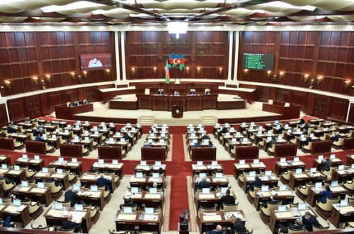 İki deputata YAP-da vəzifə verildi