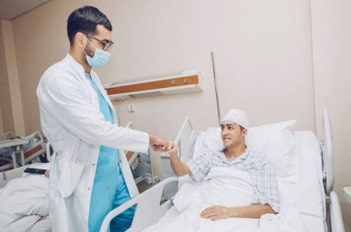 YAŞAT взял на себя расходы на операцию троих участников войны - ФОТО