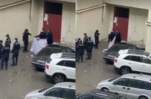 Xırdalanda kişi özünü hündürmərtəbəli binadan ataraq intihar edib - VİDEO