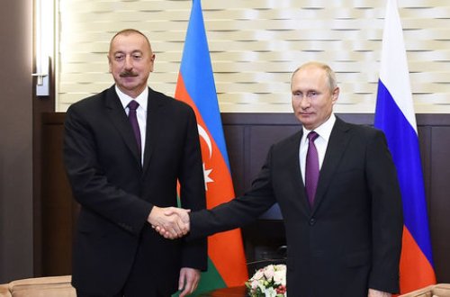Vladimir Putin İlham Əliyevlə Qarabağı müzakirə etdi