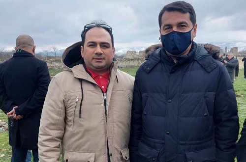 Hikmət Hacıyev: “Ağdamda olarkən qarışıq hislər keçirirəm”