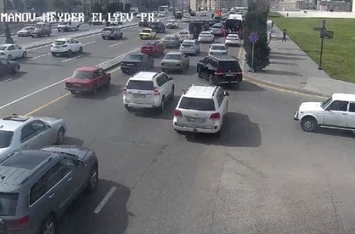 В Баку ДТП стало причиной затора - ФОТО