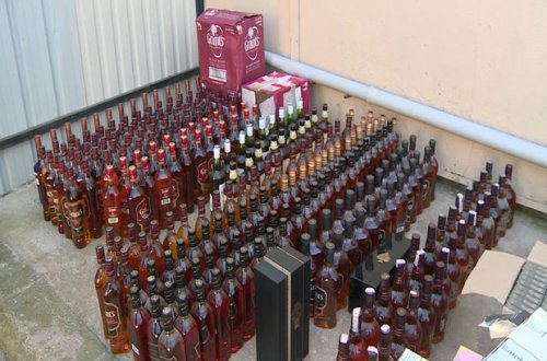 Aksiz markasız məhsullar aşkarlanıb - FOTO