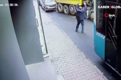 Nasazlıq nəticəsində yolda qalan yük maşını gözlənilmədən işə düşdü - VİDEO