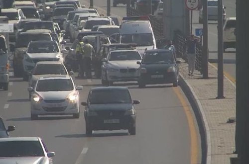 Кадры аварии на проспекте Зии Буниятова - ВИДЕО