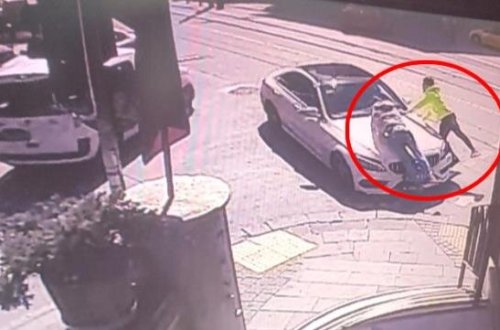 DƏHŞƏTLİ QƏZA: Lüks avtomobili ilə iki nəfəri vurub qaçdı - ANBAAN VİDEO