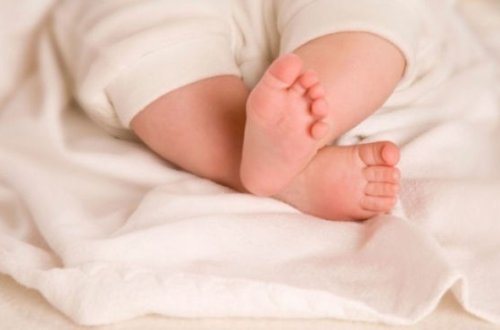 В Японии выявили первый случай передачи COVID-19 от матери новорожденному