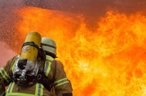 SON DƏQİQƏ! Azərbaycanda güclü yanğın: Yaralılar var