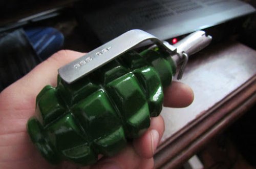 Dağıstanda müəllim partlayan qumbaranı bədənilə örtərək şagirdləri xilas edib