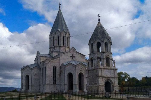 Ermənilər Şuşadakı rus kilsəsini erməni kilsəsi kimi təqdim ediblər