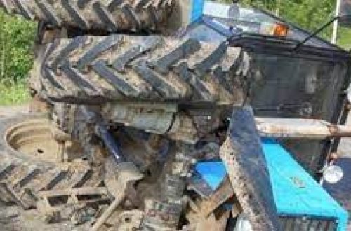 Gədəbəydə traktor aşdı, iki qardaş xəsarət aldı