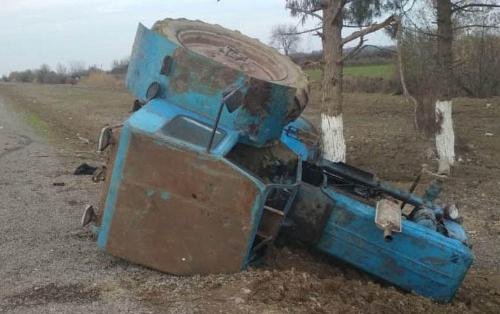 Gədəbəydə traktor aşdı, iki qardaş xəsarət aldı