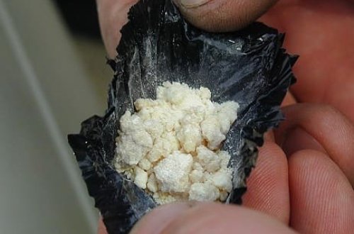 Naftalan sakinlərində narkotik aşkarlanıb-FOTO