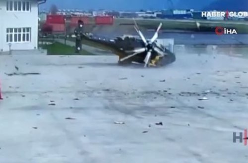 İtaliyada havaya qalxmağa hazırlaşan polis helikopteri parçalandı – VİDEO